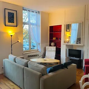 Appartement T2 Sur La Place Du Marché De Wazemmes, Lille